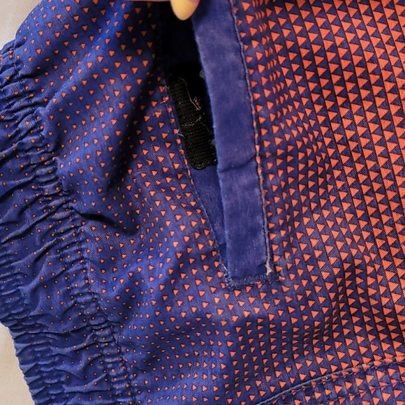 🔶️5 for $30🔶️ Under Armour Swim Trunks - Picture 3 of 8